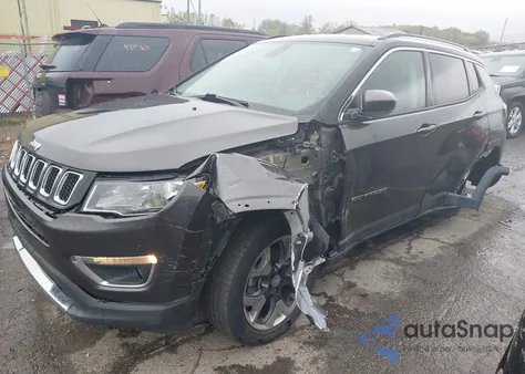2019 Jeep Compass Limited 4X4 z USA, uszkodzony, nr VIN 3C4NJDCB9KT641760